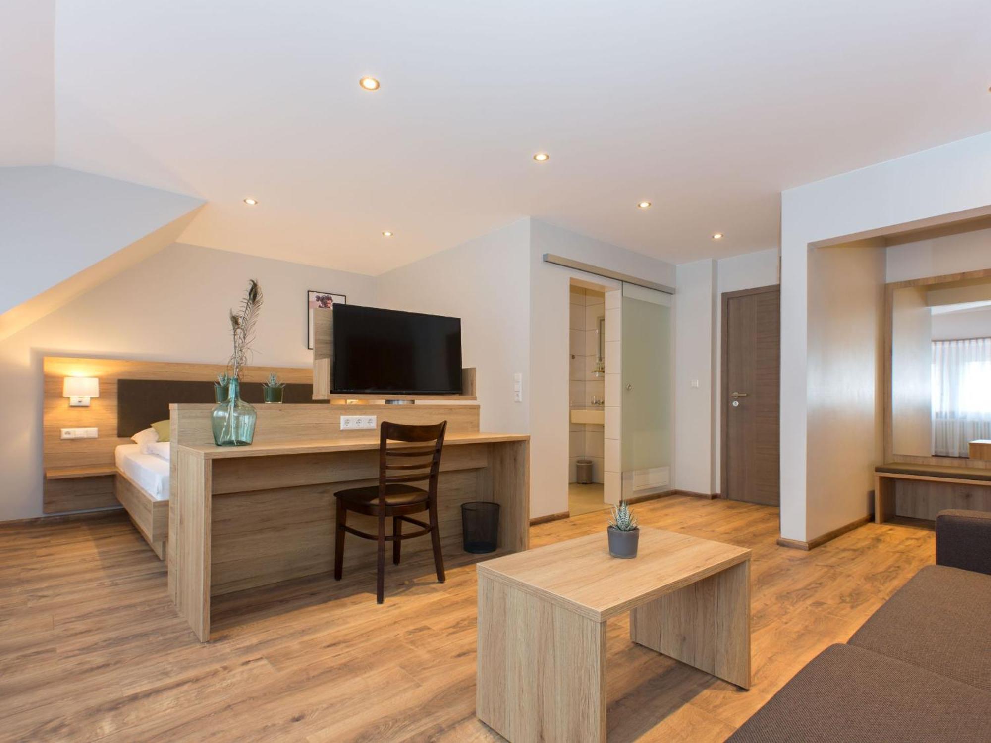 Appartements 'In Vino Veritas' Хаслах-им-Кинцигталь Экстерьер фото